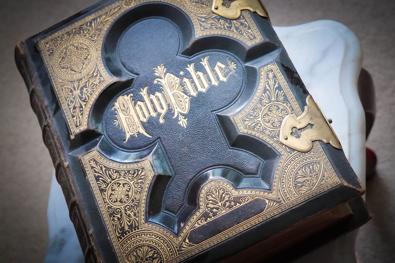 Ierland, religie, bijbel, geloof, katholiek, protestant, islam, hindoeisme, boeddhisme, jodendom,